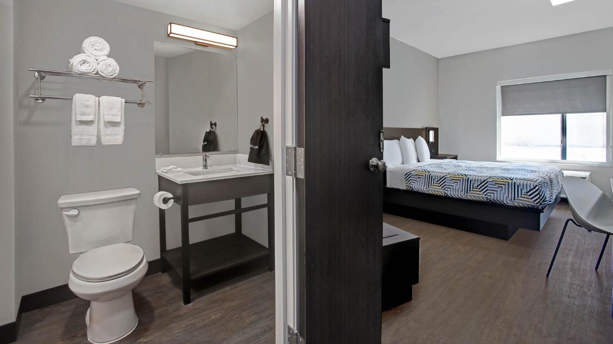 6 Houma, La Hotel 2*